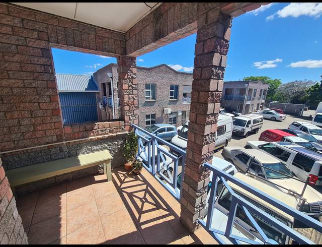 325M² WORKSHOP TO LET IN STIKLAND INDUSTRIAL